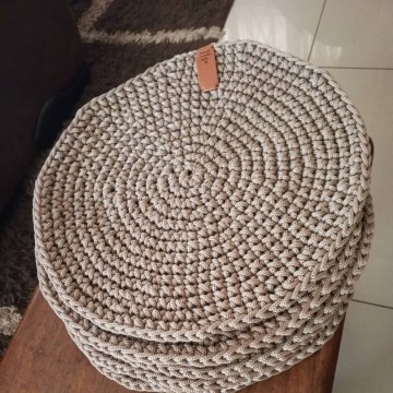 Table mats