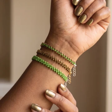 Green & Gold Zigzag Bracelet, Solid Antique Gold Beaded Bracelet, Solid Bright Green Beaded Bracelet